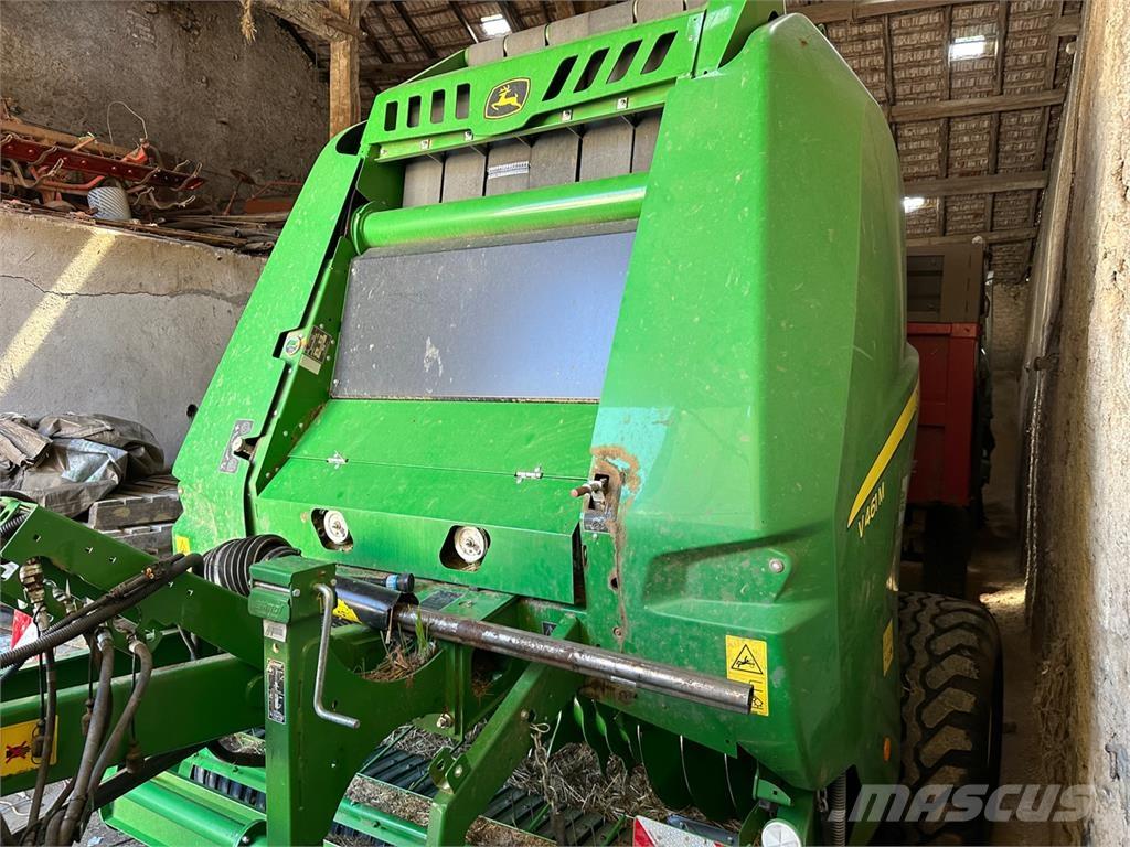 John Deere V461M Rundballepresser