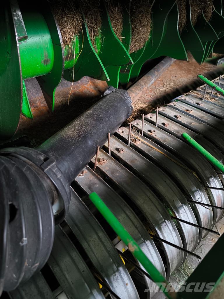 John Deere V461M Rundballepresser