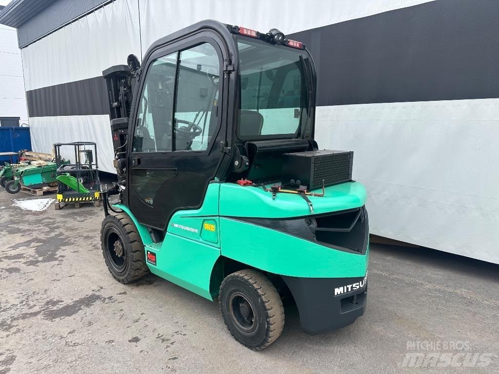 Mitsubishi FD 35 N Diesel Trucker