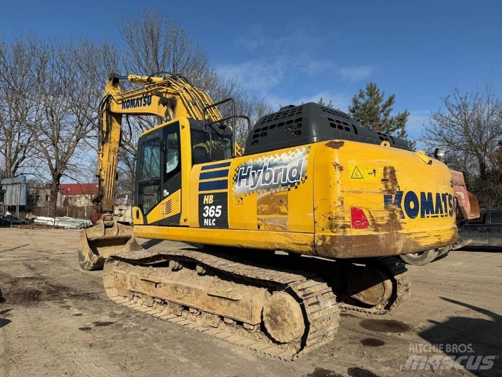 Komatsu HB 365 Beltegraver