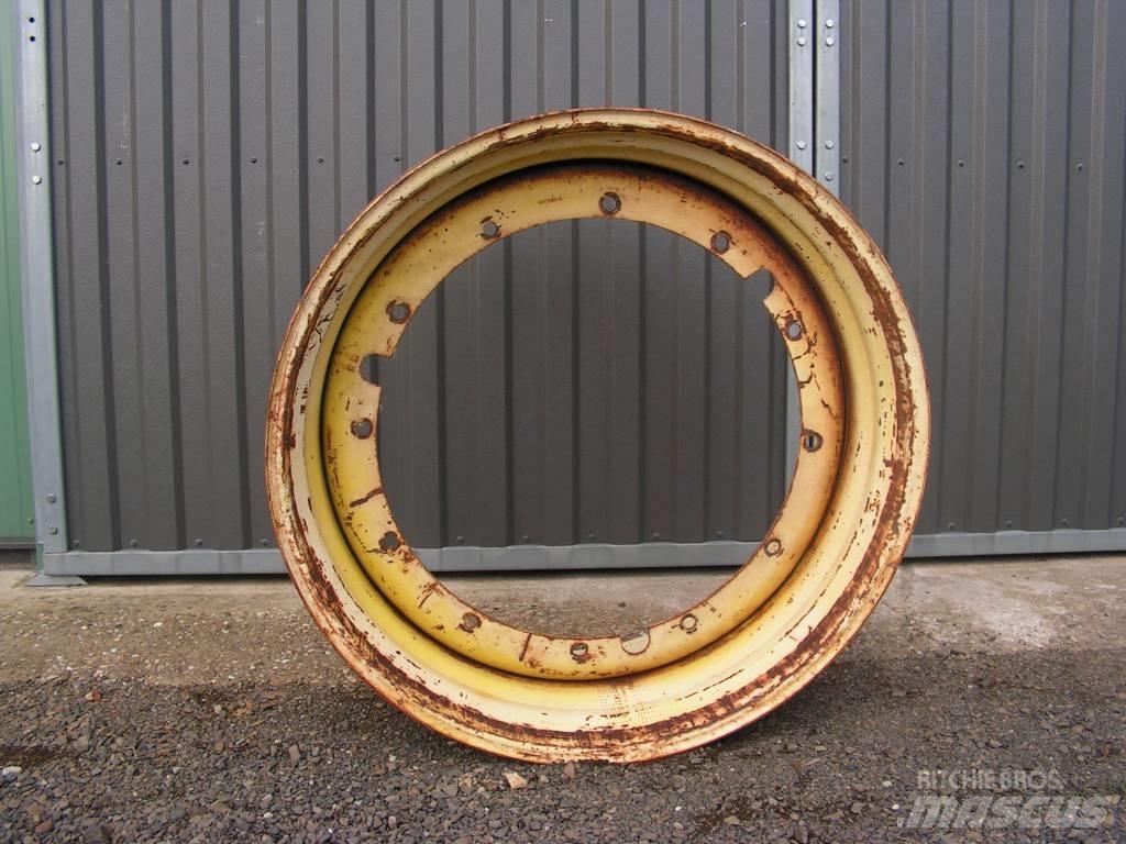 John Deere 8100 Dekk, hjul og felger