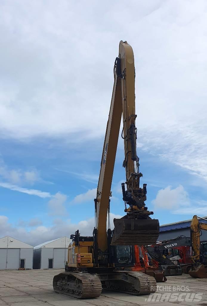 CAT 330 FLN Gravemaskiner med lang bom