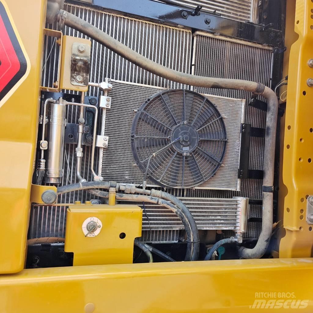 CAT 320 GC Beltegraver