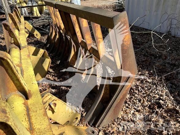 Komatsu D65PX Rippere