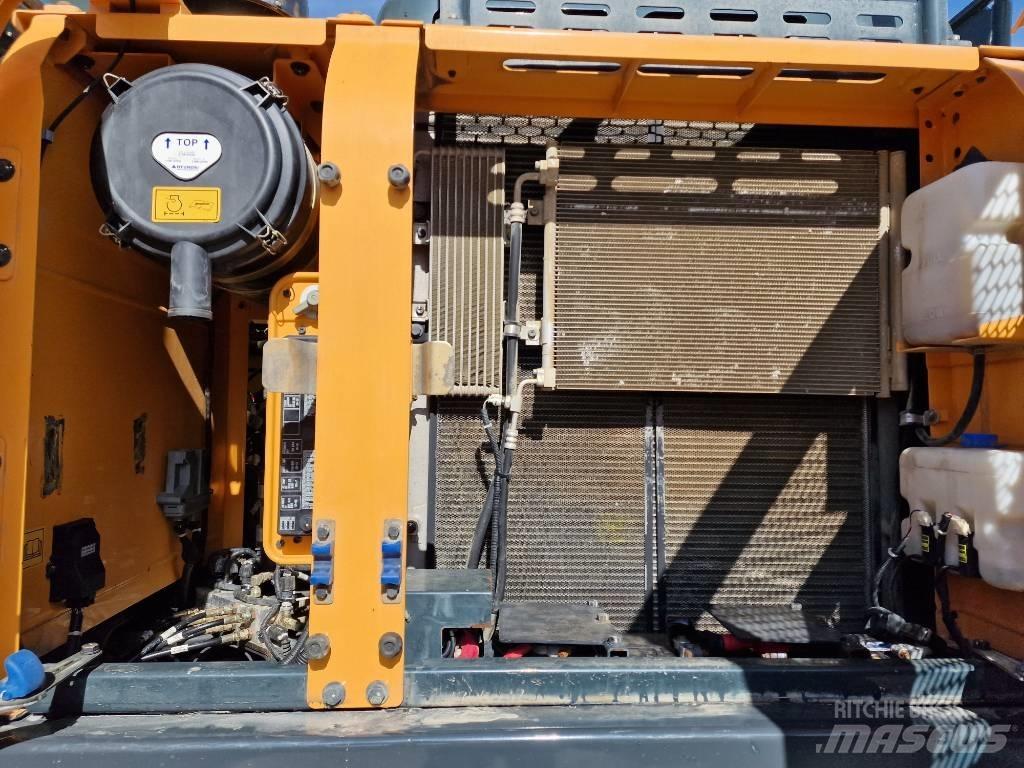 Hyundai HX 220 L Beltegraver