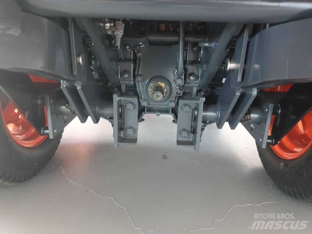 Kubota F251E (2WD) Faste og slepe klippere