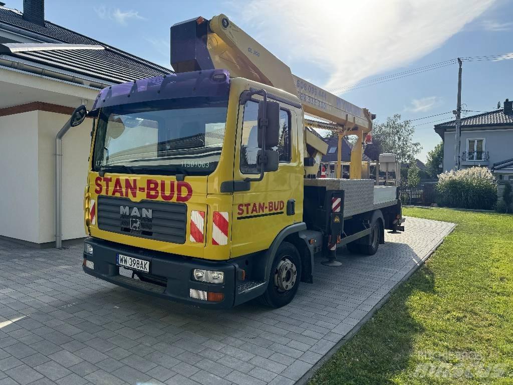 Ruthmann T 300 Bilmontert lift