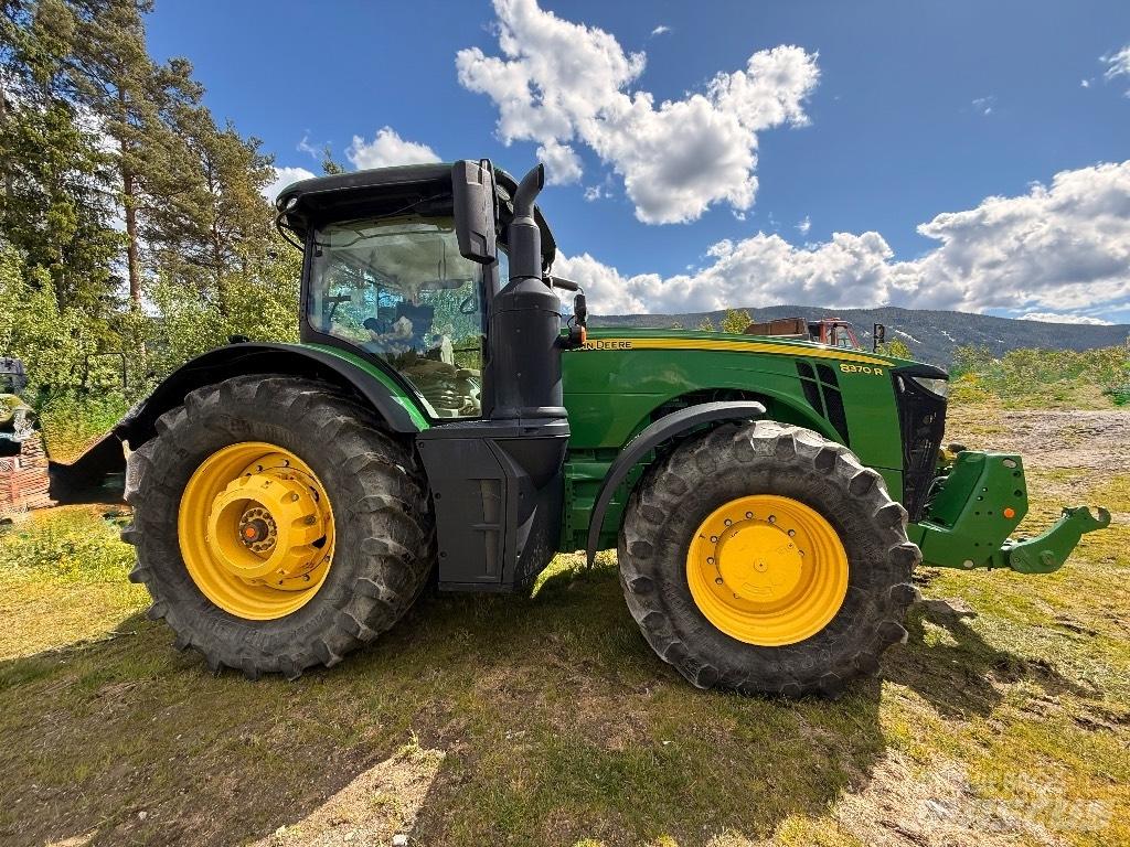 John Deere 8370 R Traktorer