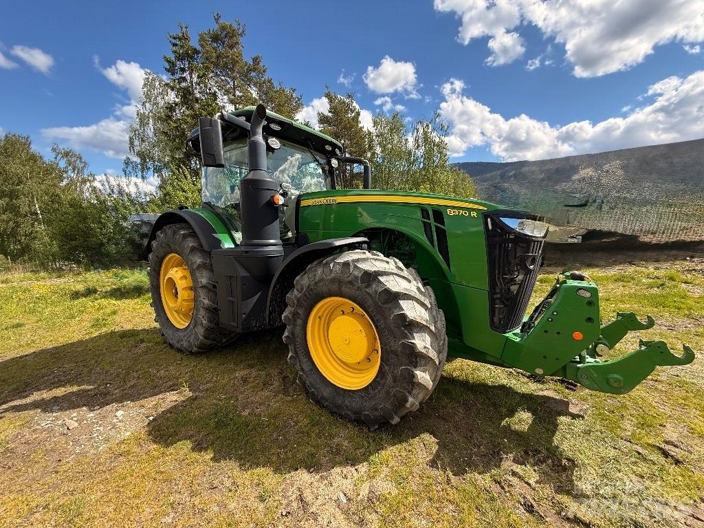 John Deere 8370 R Traktorer