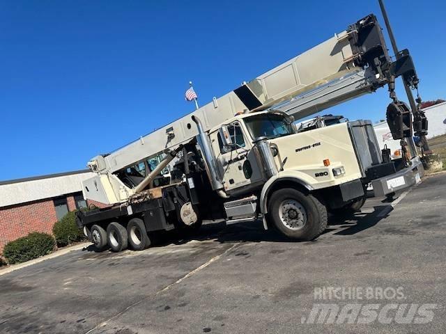 National Crane 1800 Beltegående Kran