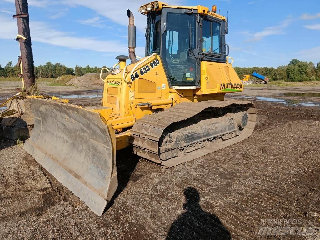 Komatsu D51PX-22 Dozere Beltegående