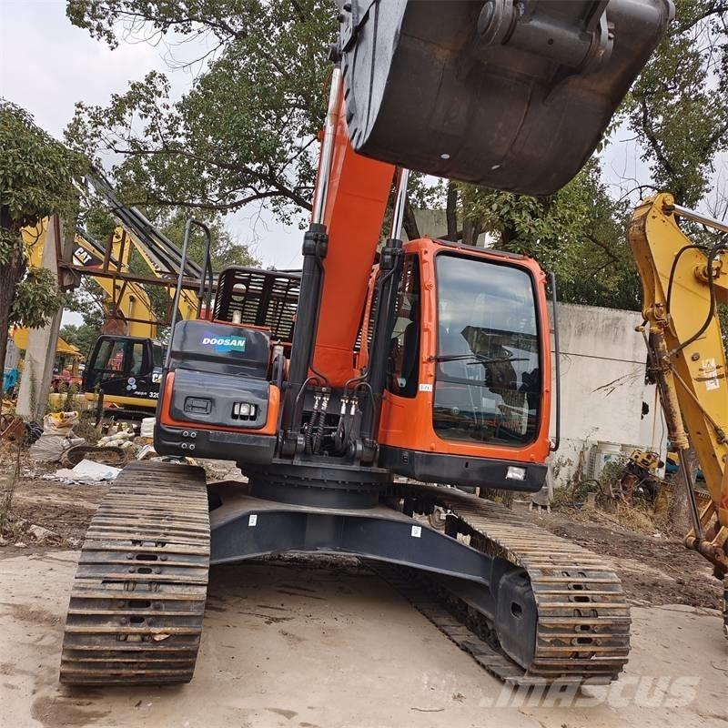 Doosan DX 225 LC-9C Beltegraver