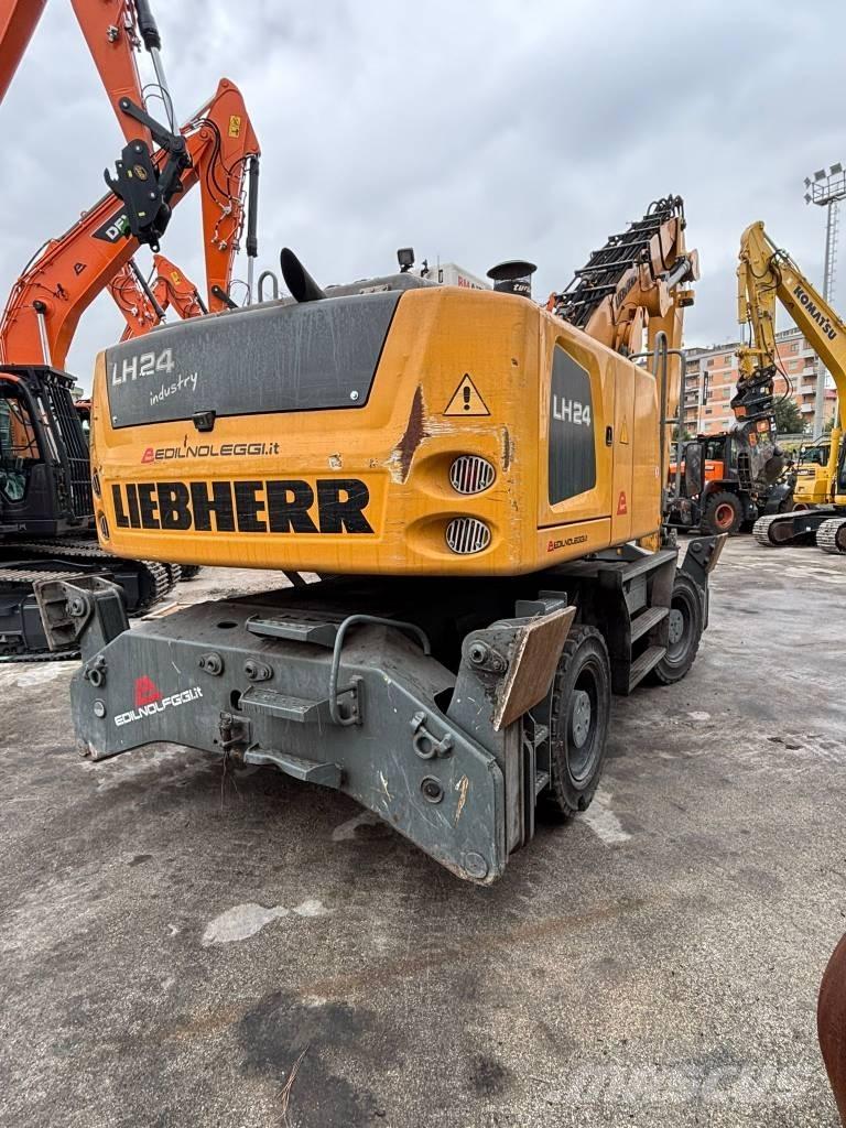 Liebherr LH 24 M Gravemaskiner for avfallshåndtering