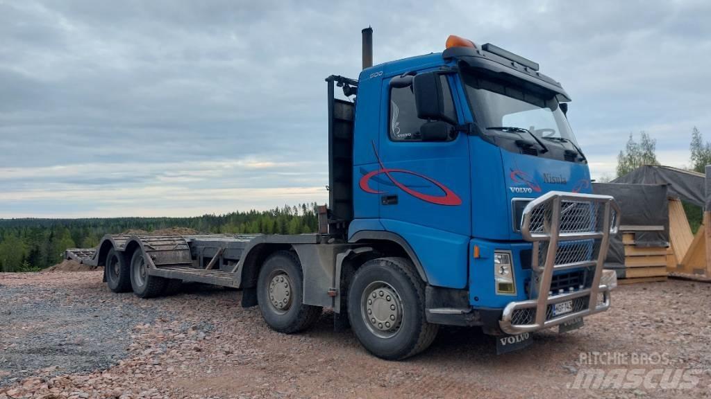 Volvo FH12 8x4 Spesialbiler for transport av skogsmaskiner