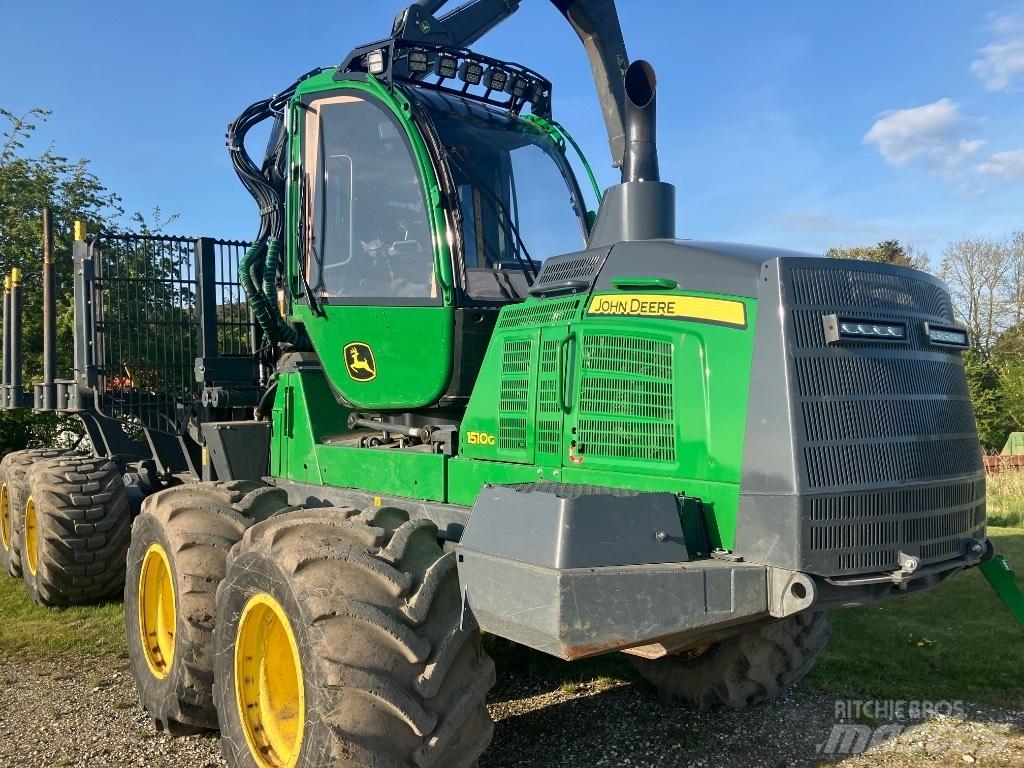 John Deere 1510G Lassbærere