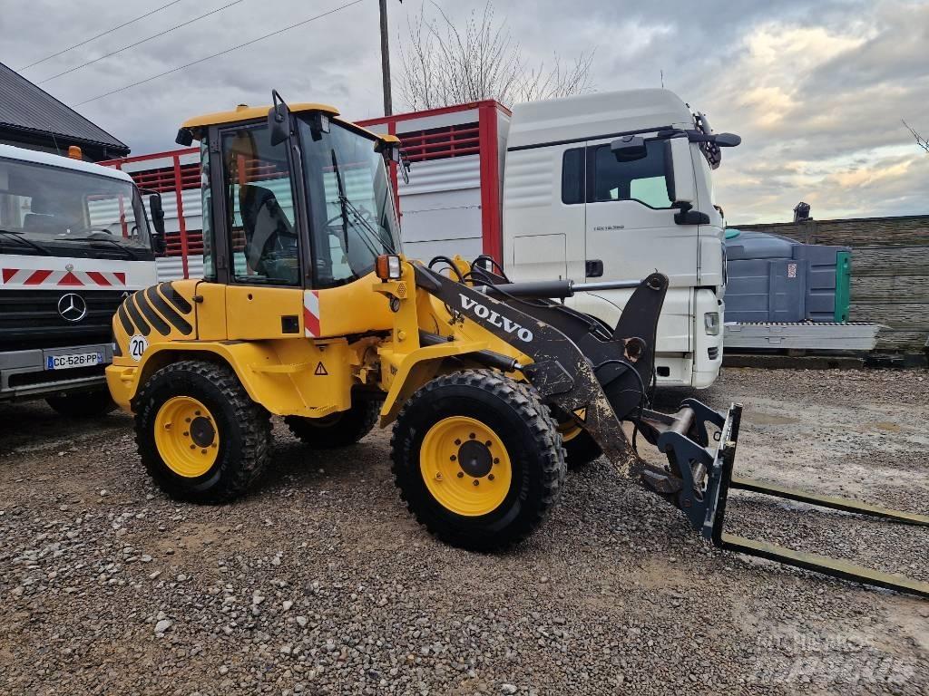 Volvo L 30 Hjullastere