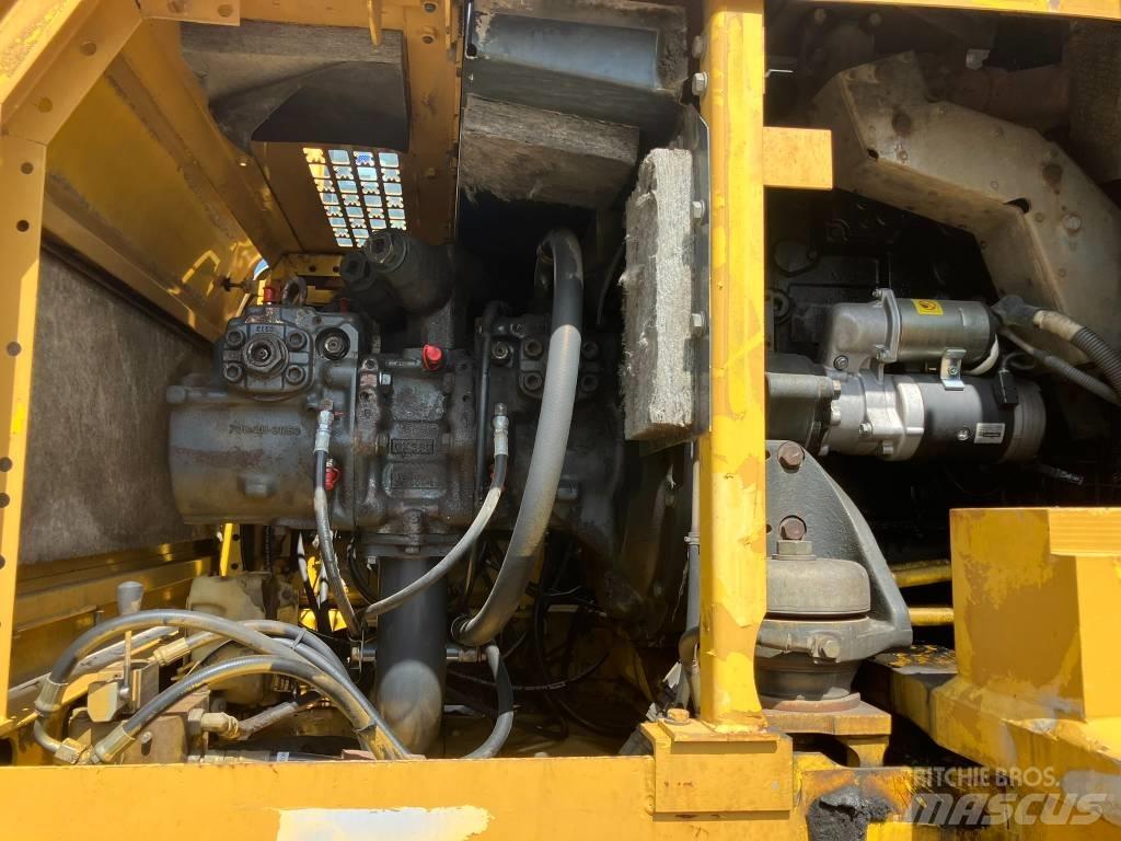Komatsu PC 400 LC-8 Beltegraver