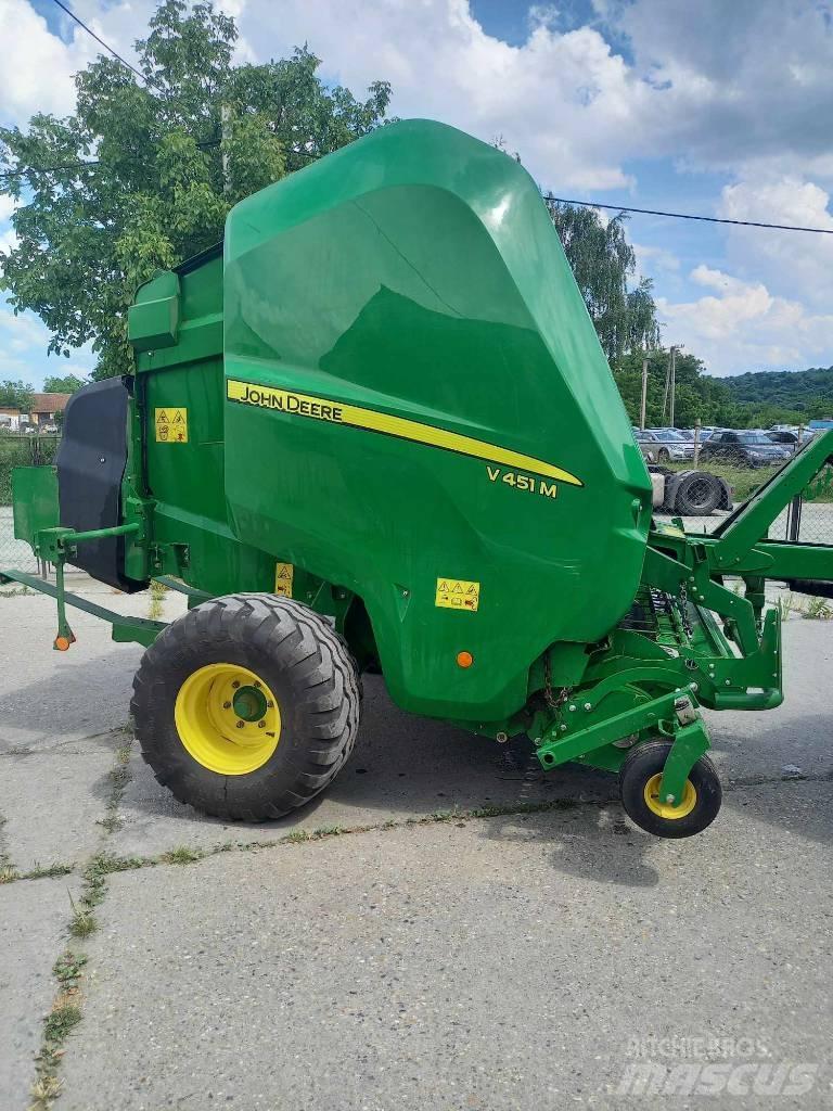 John Deere V451M Rundballepresser
