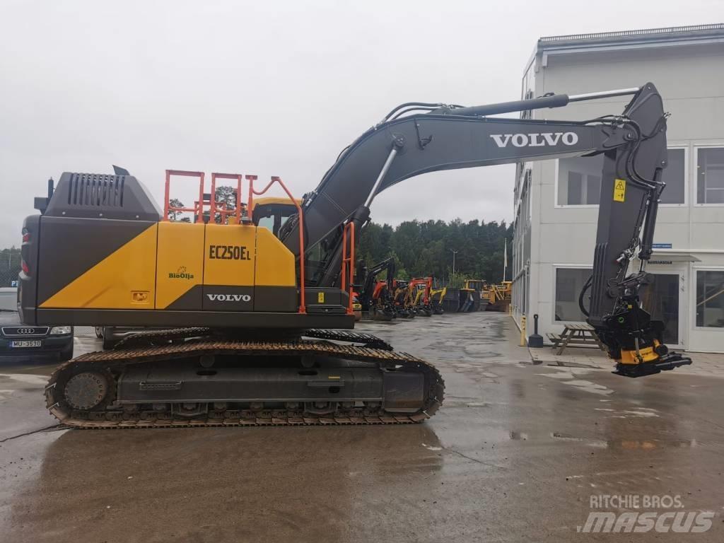 Volvo EC250EL Beltegraver