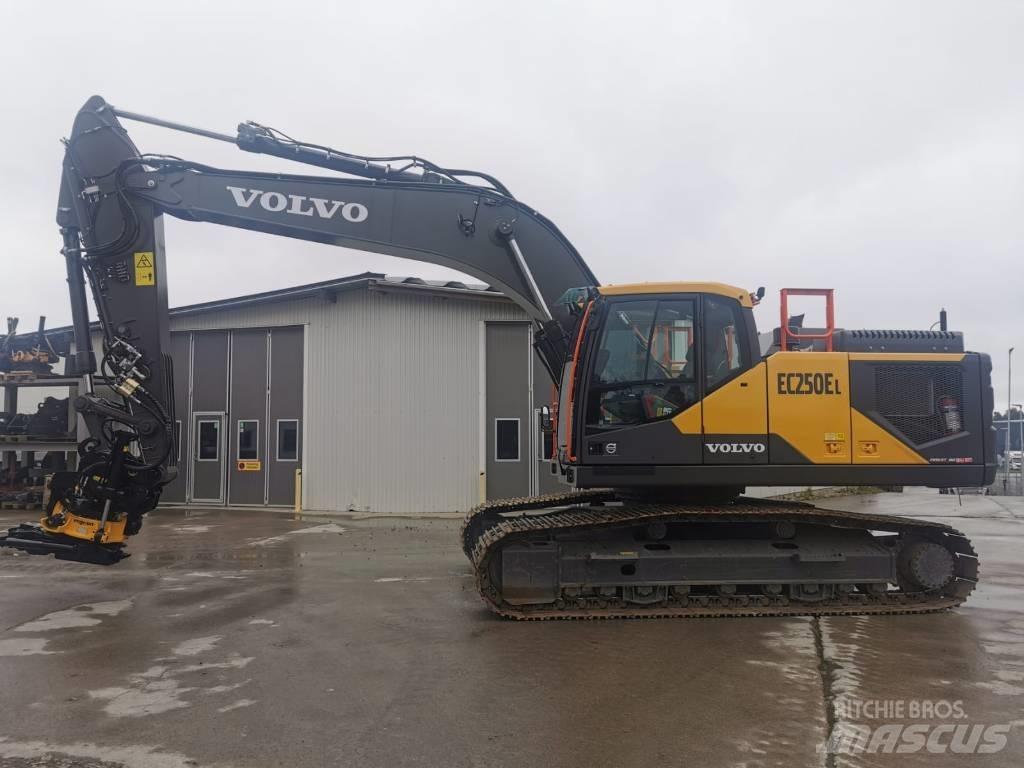 Volvo EC250EL Beltegraver