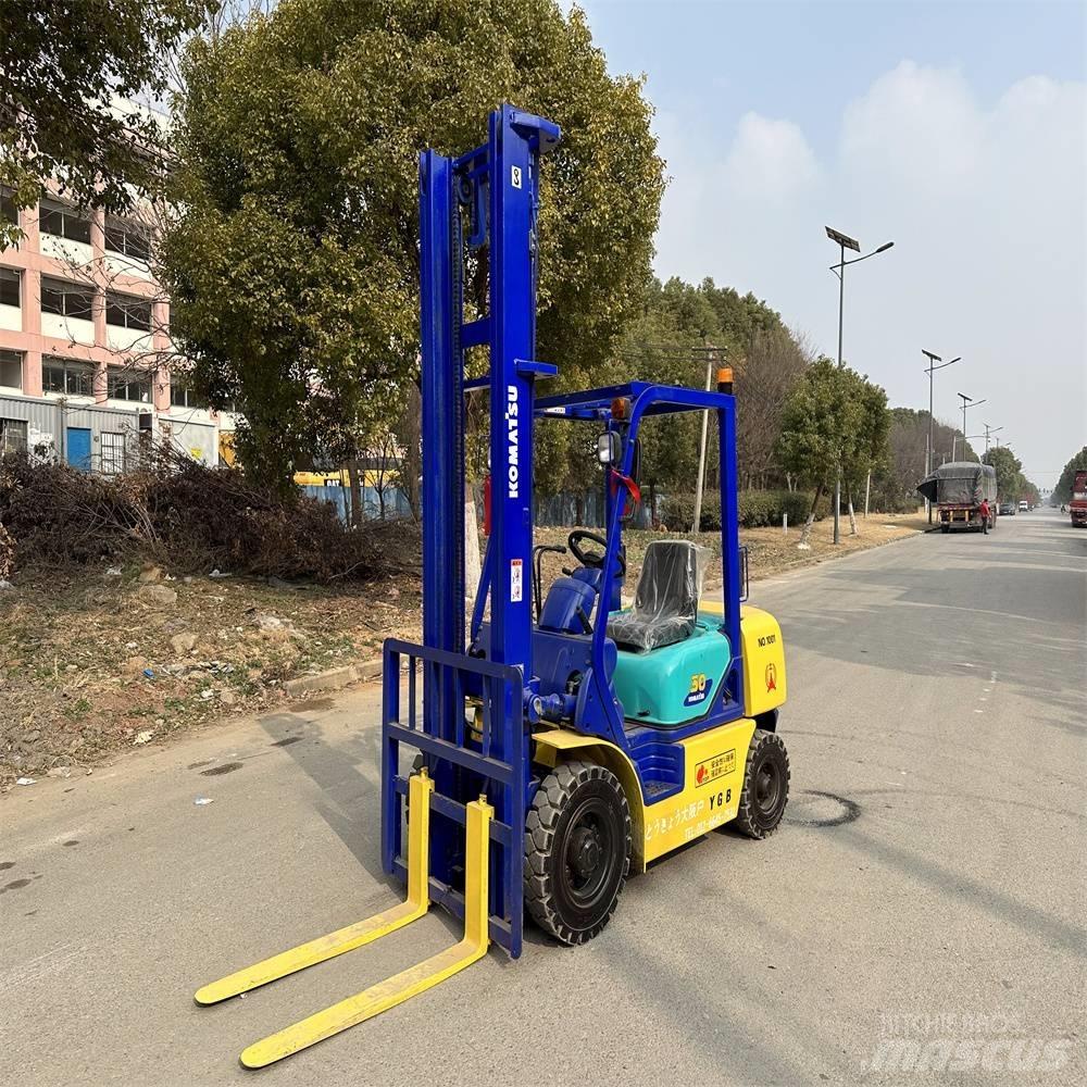 Komatsu FD30-14 Diesel Trucker