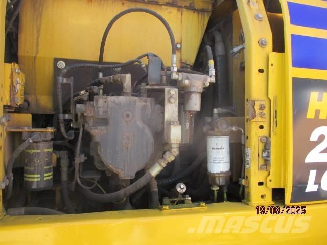 Komatsu HR 215 Beltegraver