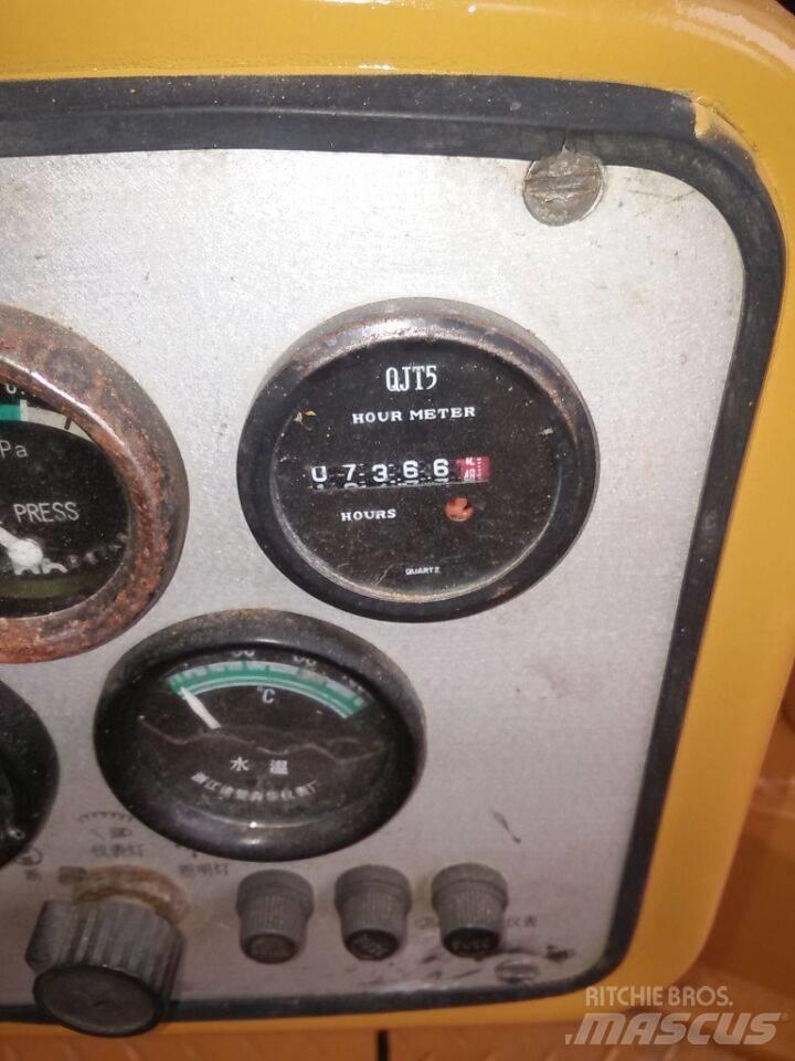 CAT D 7 G Dozere Beltegående