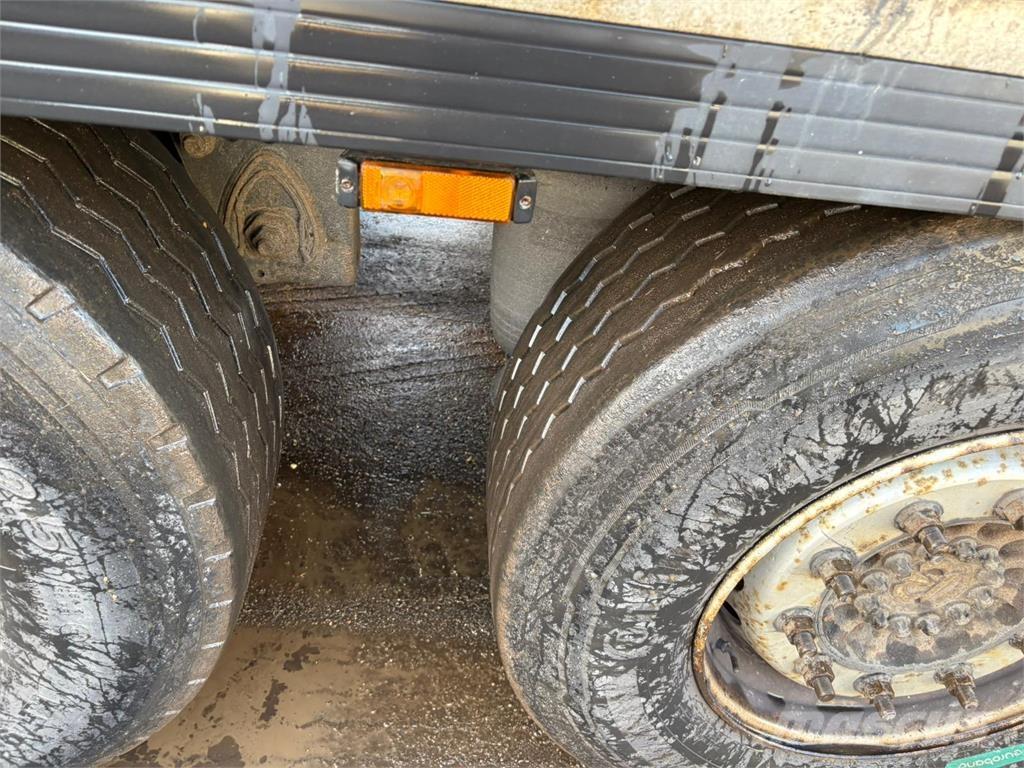 Krone 3aks Gardintrailer