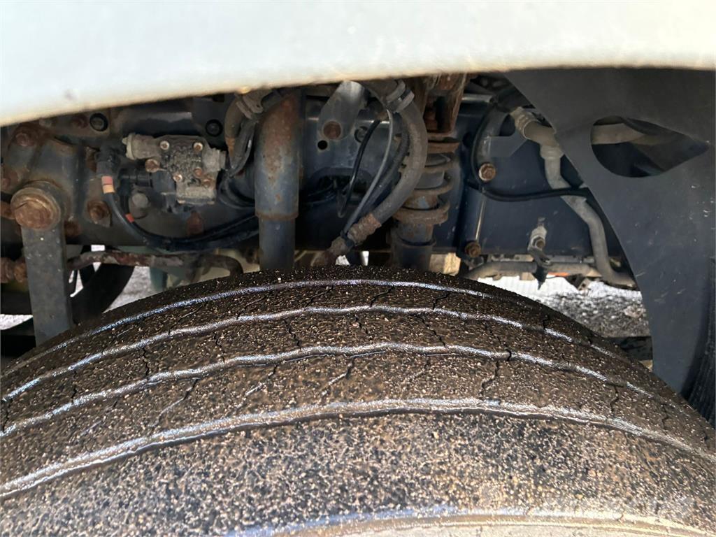 Volvo FL240 Kapellbil