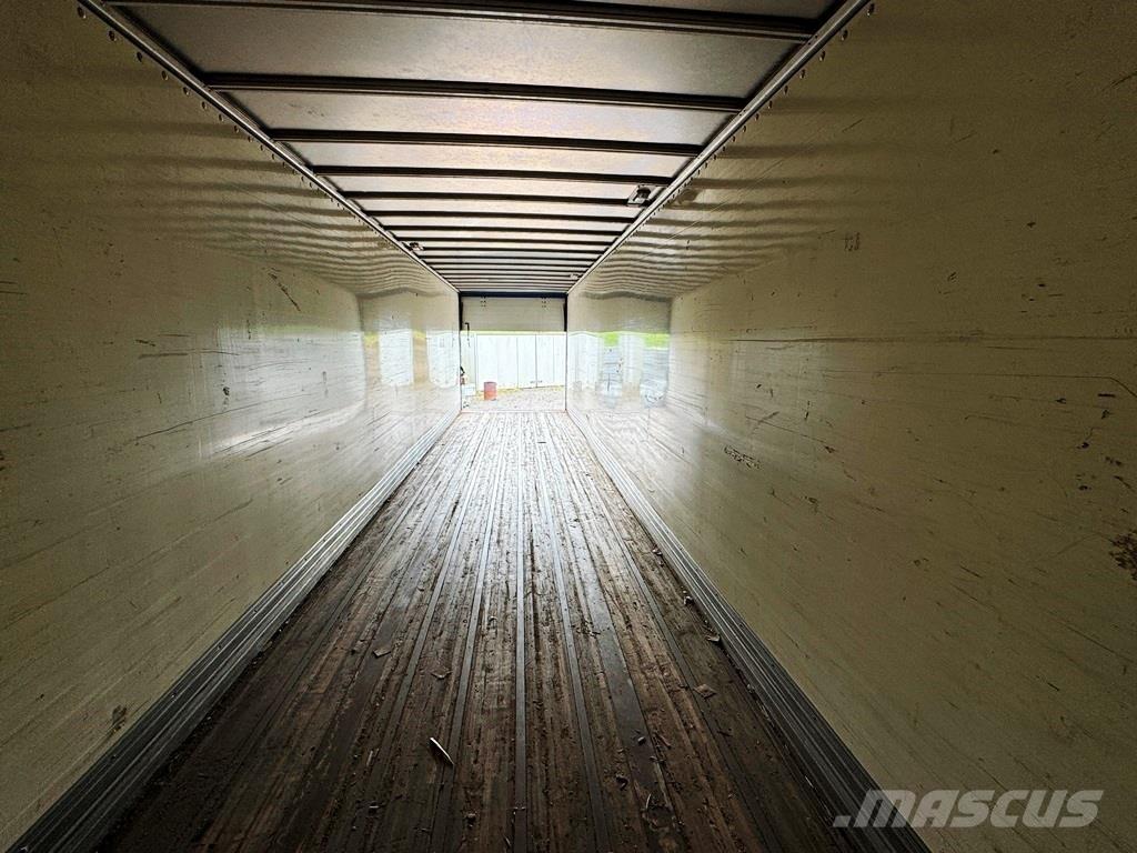 Fruehauf Lift Lettisolert skaptrailer