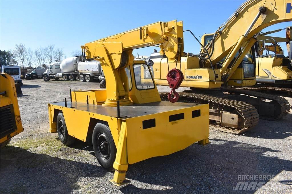 CASE 3330B Røff terreng kraner