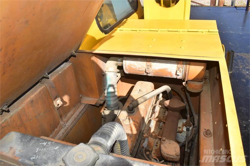 CASE 3330B Røff terreng kraner
