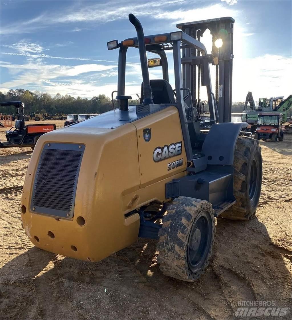 CASE 588H Terrenggående gaffeltruck