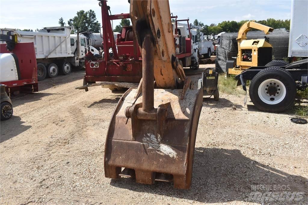 CASE CX210C Beltegraver