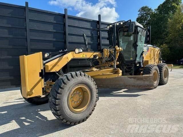 CAT 120 Veihøvler