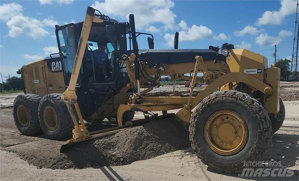 CAT 120M2 AWD Veihøvler