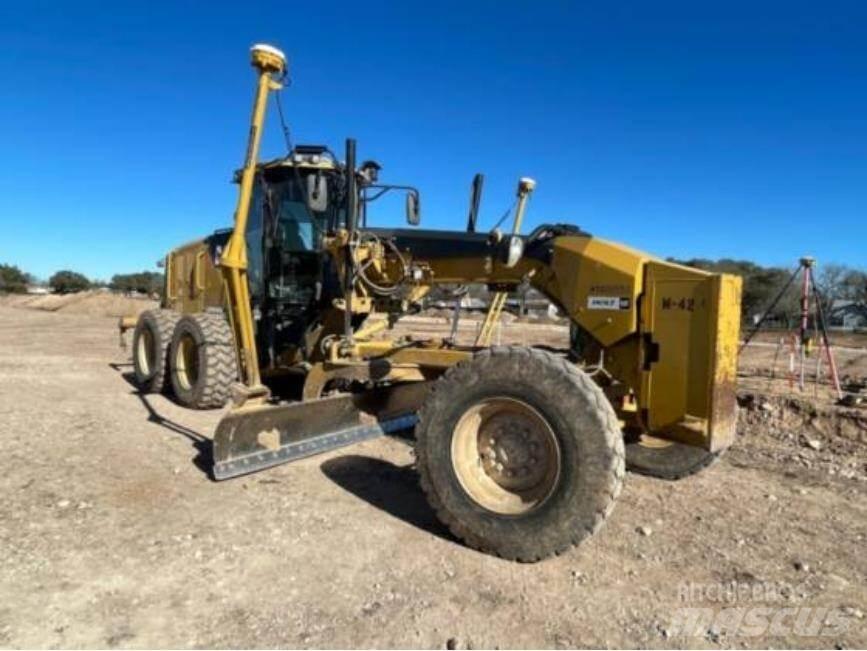 CAT 140M2 Veihøvler