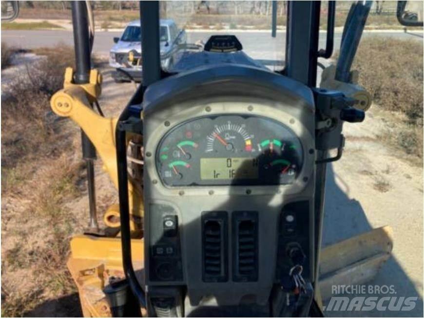 CAT 140M2 Veihøvler