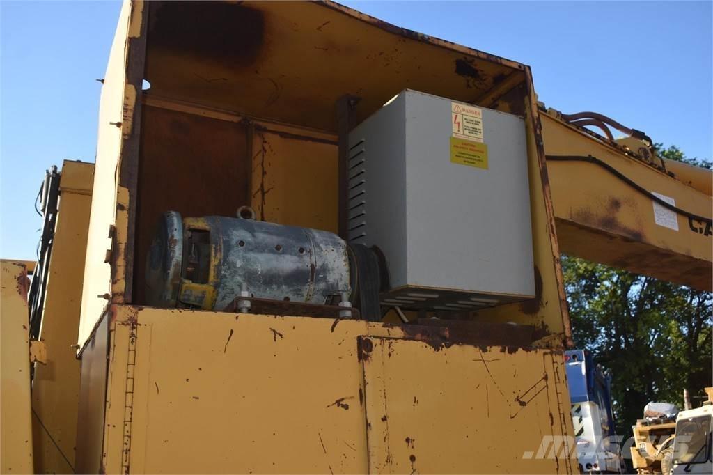 CAT 215B LC Beltegraver