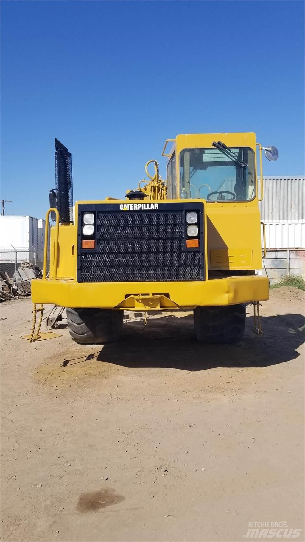 CAT 611 Tanktrailere