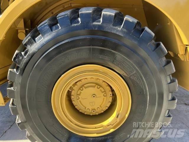 CAT 745 Rammestyrte Dumpere