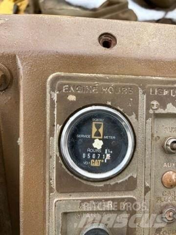 CAT 815B Avfallspresser
