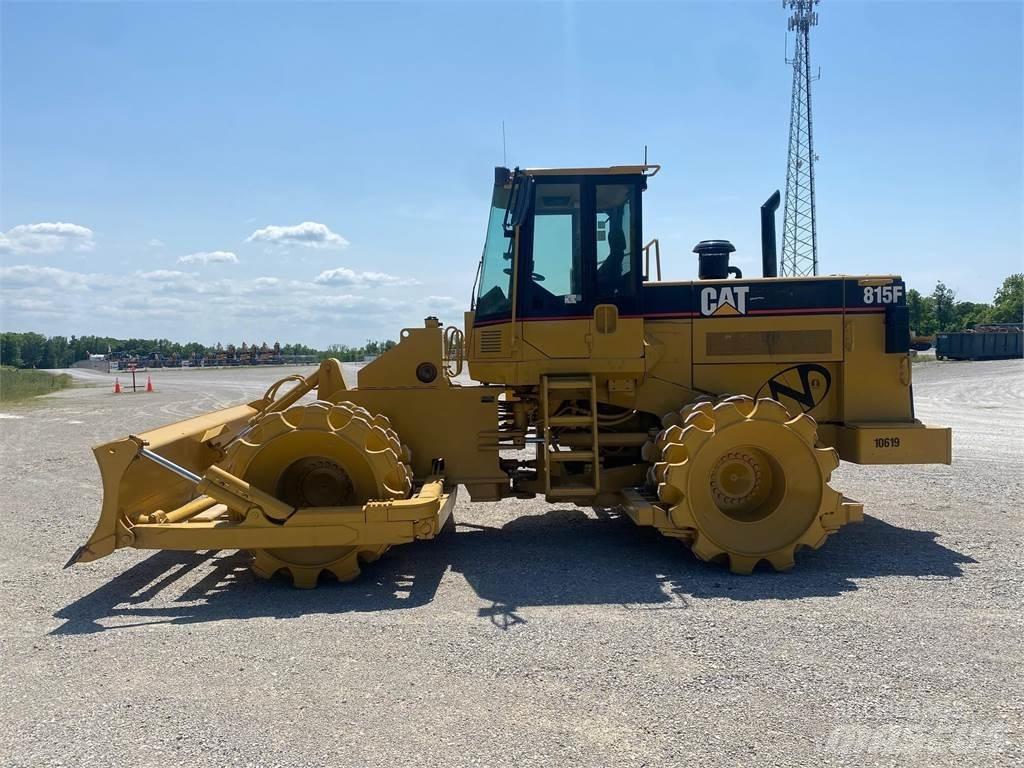 CAT 815F Avfallspresser