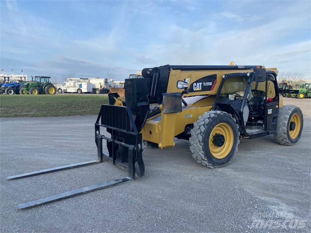 CAT TL1255D Teleskoplastere