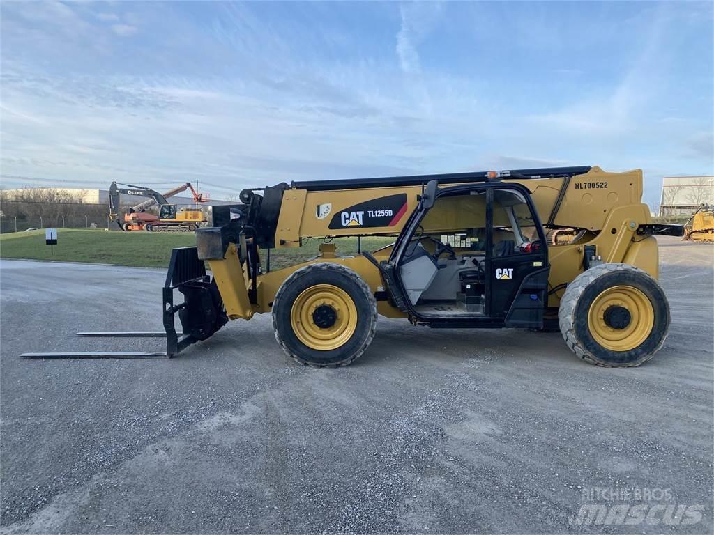 CAT TL1255D Teleskoplastere