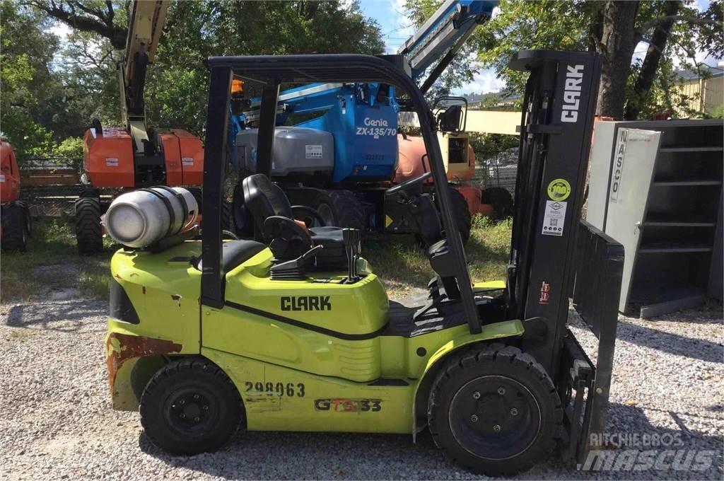 Clark GTS33L Gaffeltrucker - Annet