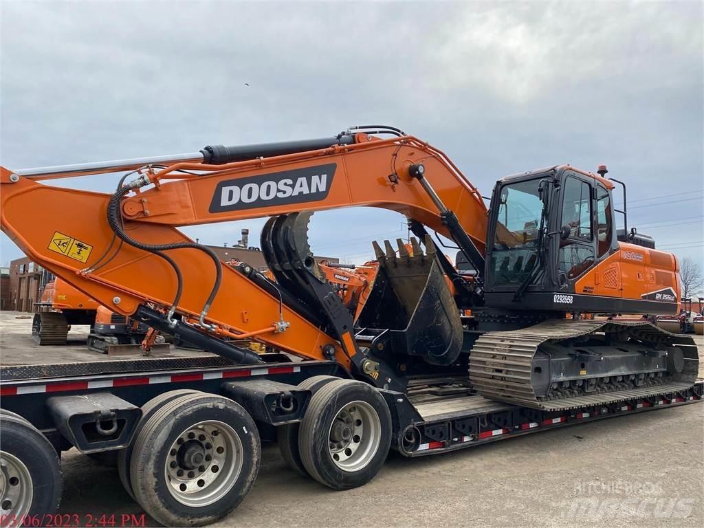 Develon DX255 LC-7 Beltegraver