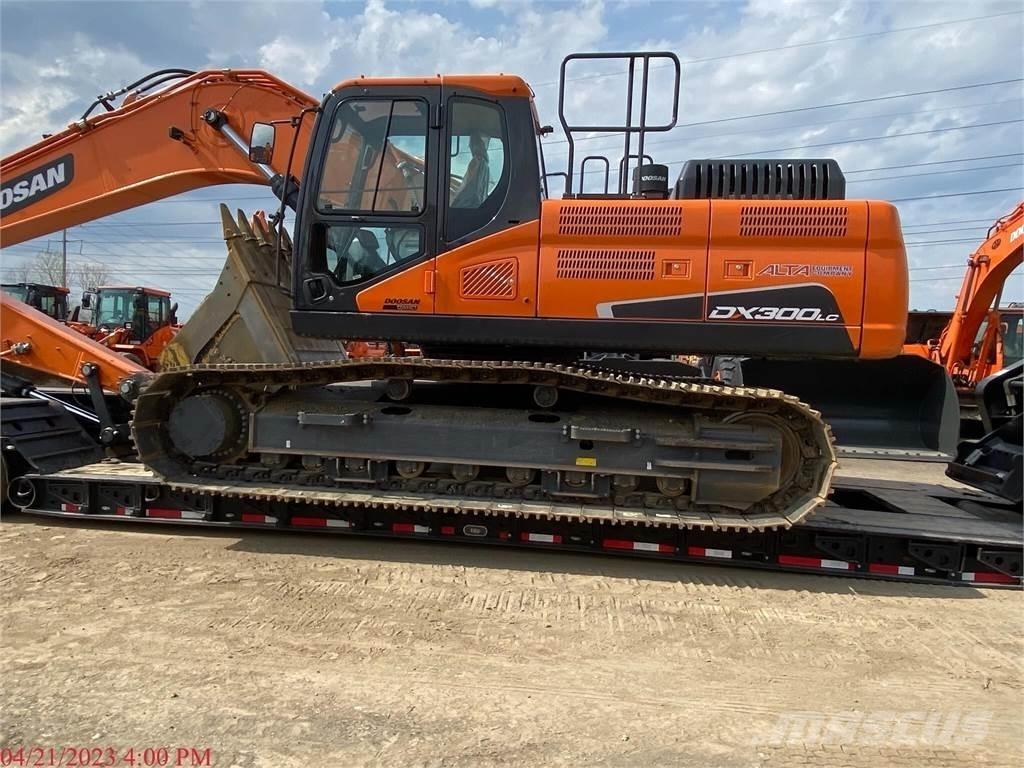 Develon DX300 LC-5 Beltegraver