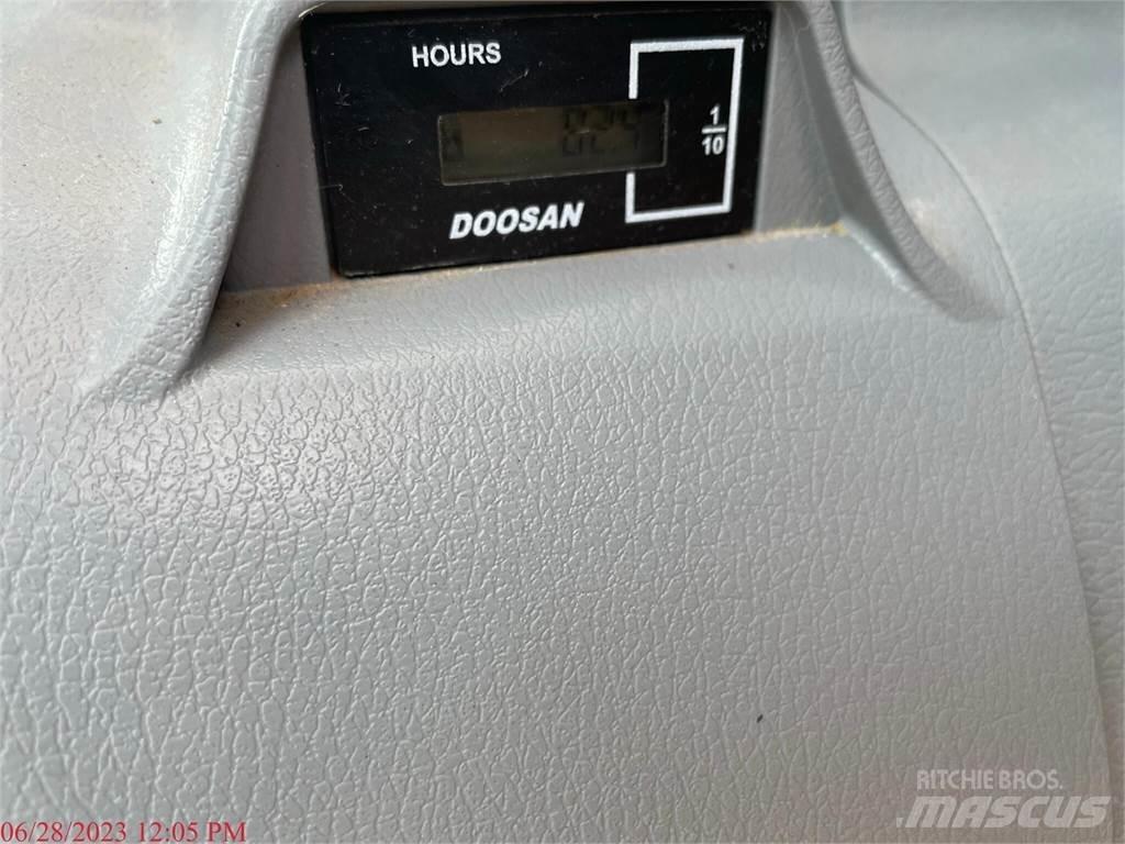 Doosan DX140 LC-5 Beltegraver