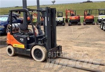 Doosan G25P-5 Gaffeltrucker - Annet